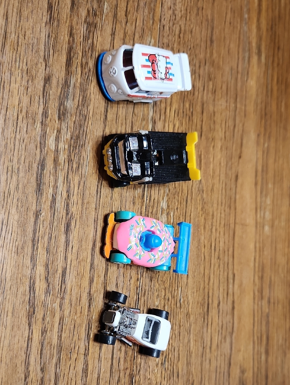 Hot Wheels Set Of 4